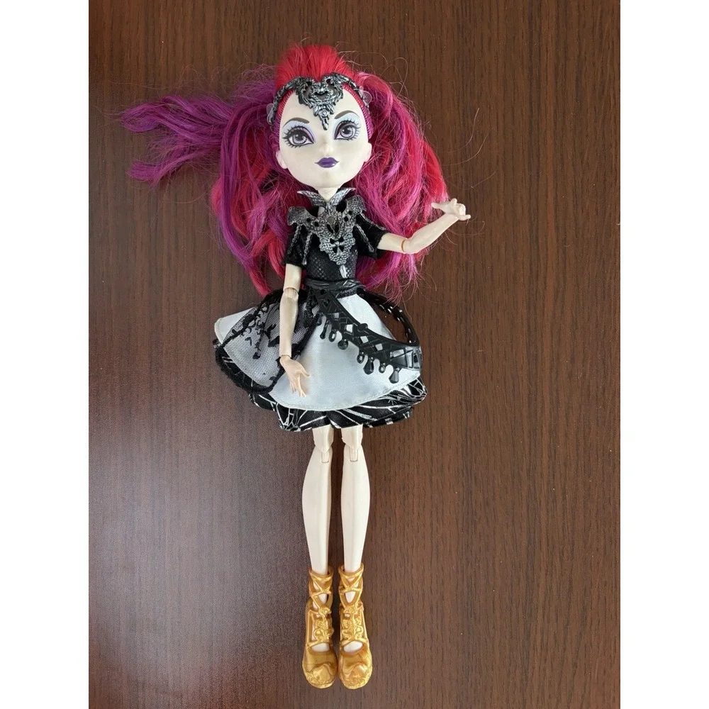 Ever After High Dragon Games Teenage Evil Queen Doll‎ Deluxe Special Edition HTF